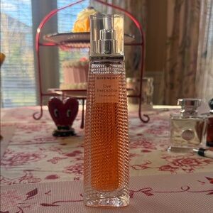 Givenchy Live Irrésistible Eau de Parfum 2.5 oz Perfume